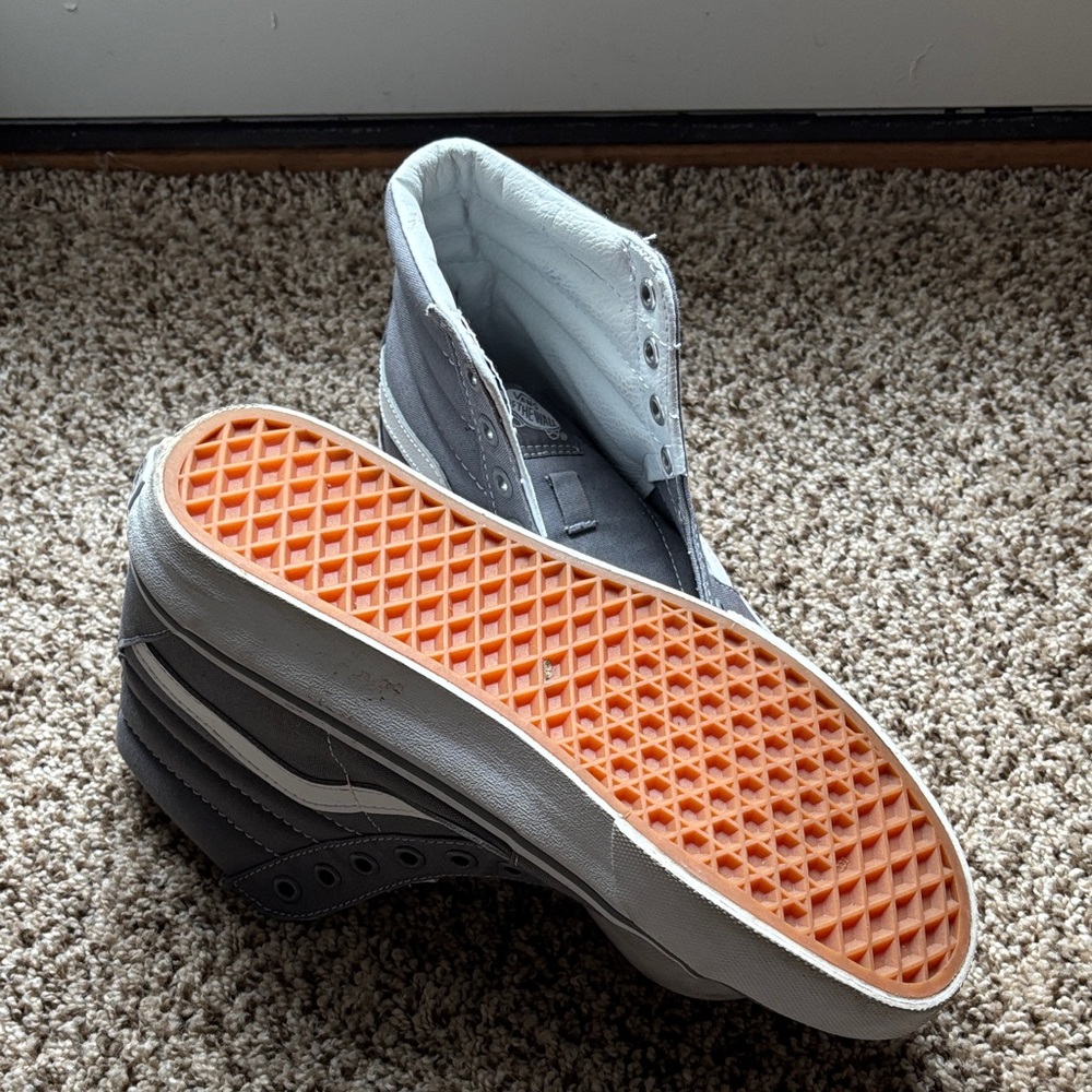 Vans Gray Sk8 High Sneakers - Picture 4 of 6